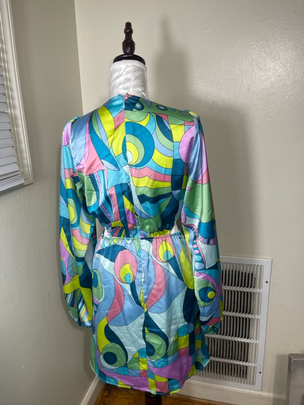 NEW Show Me Your Mumu Go Out Cut Out Mini Dress Luxe Satin M - Picture 8 of 8